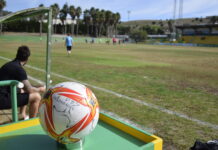 Algeciras y Balona en los actos del 30 aniversario de la Unión Deportiva Los Barrios