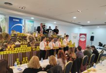 VÍDEO | Taller de aderezo de aceitunas en las jornadas andaluzas