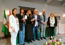 Fotos | Emotivo homenaje a Rosi Benítez con motivo del 8M