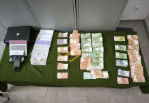 La Guardia Civil detiene a cuatro personas implicadas en una presunta estafa tras la venta de una parcela