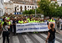 Multitudinaria manifestación de la plantilla de Acerinox en Algeciras