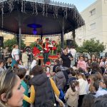 Los Barrios inaugura su calendario festivo con el encendido navideño