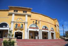 El PSOE denuncia que la promotora que explota la plaza de toros no ha abonado aún la tasa exigida