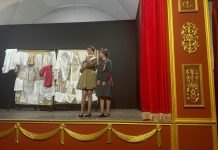 “Avíos para un puchero” emociona al público de Los Barrios con su retrato íntimo de la mujer andaluza