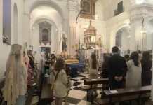Las calles se vistieron de Rosario: La Patrona de Los Barrios desbordó la devoción de su Villa
