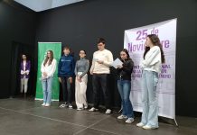 Los Barrios reafirma su compromiso contra la violencia machista con un acto institucional en el Pósito