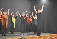 FOTOS | La Academia de Baile Flamenco David Lozano conmemora el Día Internacional del Flamenco