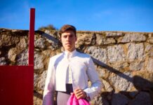 El novillero Francisco Fernández logra su clasificación para el Circuito de Andalucía 2026 Francisco Fernández muestra su elegante concepto del toreo durante el tentadero clasificatorio del Bolsín de Andalucía.
