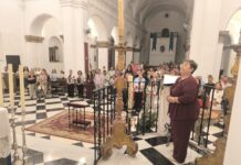La parroquia de San Isidro Labrador acoge la VIII Exaltación a Nuestra Señora del Rosario
