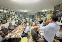 FOTO GALERÍA | La Peña La Tagarnina acogió el pasado viernes una cata de vinos y una degustación gastronómica