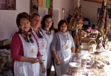 La Hermandad del Nazareno endulza la Feria Navideña de la Hacienda Almoguera