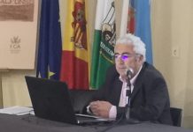 Conferencia del cronista sobre la guerra civil y la posguerra en Los Barrios para alumnos de Secundaria