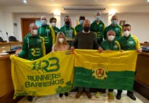 Alconchel recibe a los Runners Barreños y agradecen su labor deportiva