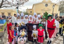 Los vecinos de Los Cortijillos disfrutaron de su Carnaval