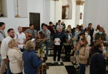 VÍDEO | Bendición y reparto de espigas entre lo peregrinos