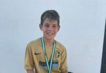 El joven futbolista Carlos Contreras se ha proclamado subcampeón de Andalucía de fútbol Playa