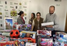 La Asociación de Madres y Padres del ‘Luis Lamadrid’ colabora en la campaña “Ningún niño sin su juguete”