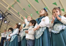 VÍDEOS | La rondalla infantil Los Borriquitos Navideños en la Olla de San Isidro