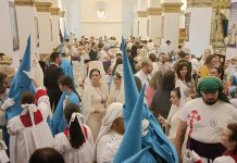 VÍDEO | La Borriquita recorre las principales calles de la villa durante la tarde del Domingo de Ramos