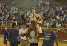 Roca Rey a hombros en Algeciras