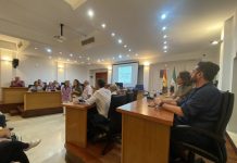 FOTOS | El salón de plenos acoge la proyección del documental “Tengo Alzheimer, pero sigo siendo yo”