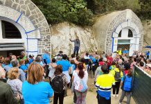 VÍDEO | Vecinos de Los Barrios conocen los túneles del antiguo polvorín de La Polvorilla