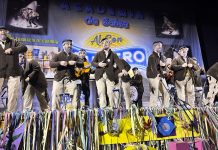 FOTOS | La chirigota ‘Sintrom ni son’ pasa a la final, esta noche, del concurso de agrupaciones de Conil de la Frontera