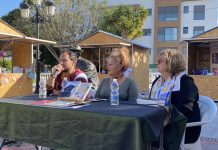 FOTOS | El libro de relatos “Mujeres”, de Nuria Ruiz, presentado en la Feria del Libro de Los Barrios