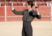 Dos orejas para David Galván en una faena de poder y temple