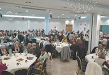 Un chocolate solidario recauda fondos para Cáritas en el Hotel Montera Plaza