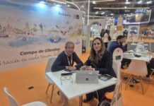 El municipio de Los Barrios consolida su estrategia de turismo inteligente en Fitur 2026