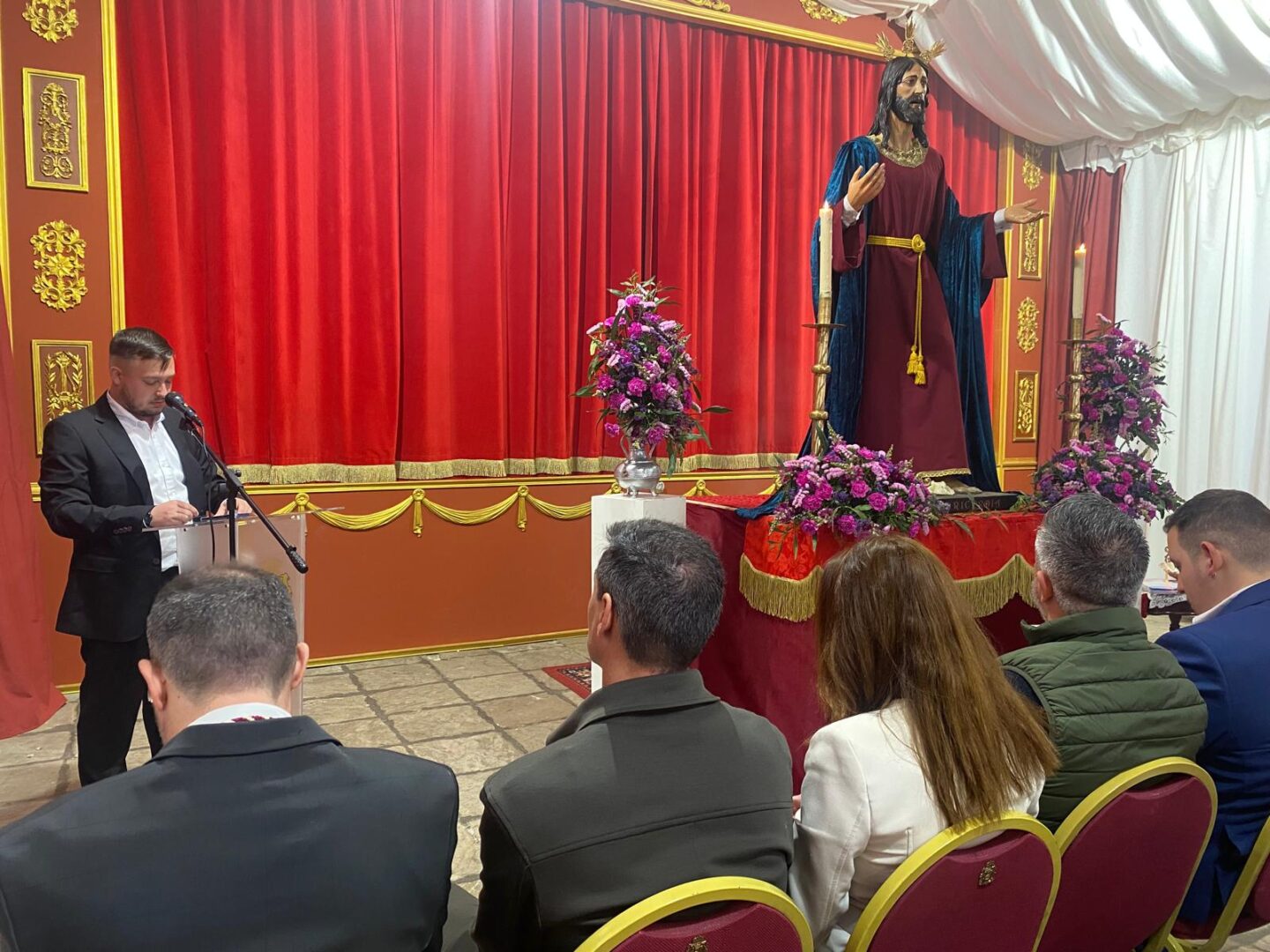 2026. Misericordia. Besamano (5)