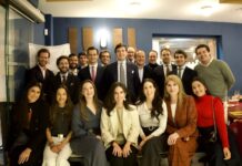 David Galván proclama su fe y vocación taurina en el Círculo Puerta Carmona de Sevilla
