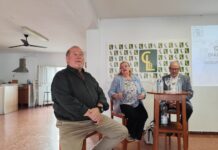 El Casino de Los Barrios revive la transformación del modelo educativo durante la Transición