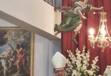 El obispo Ramón Darío Valdivia preside la solemne misa de hoy en honor a la Virgen del Carmen de Palmones