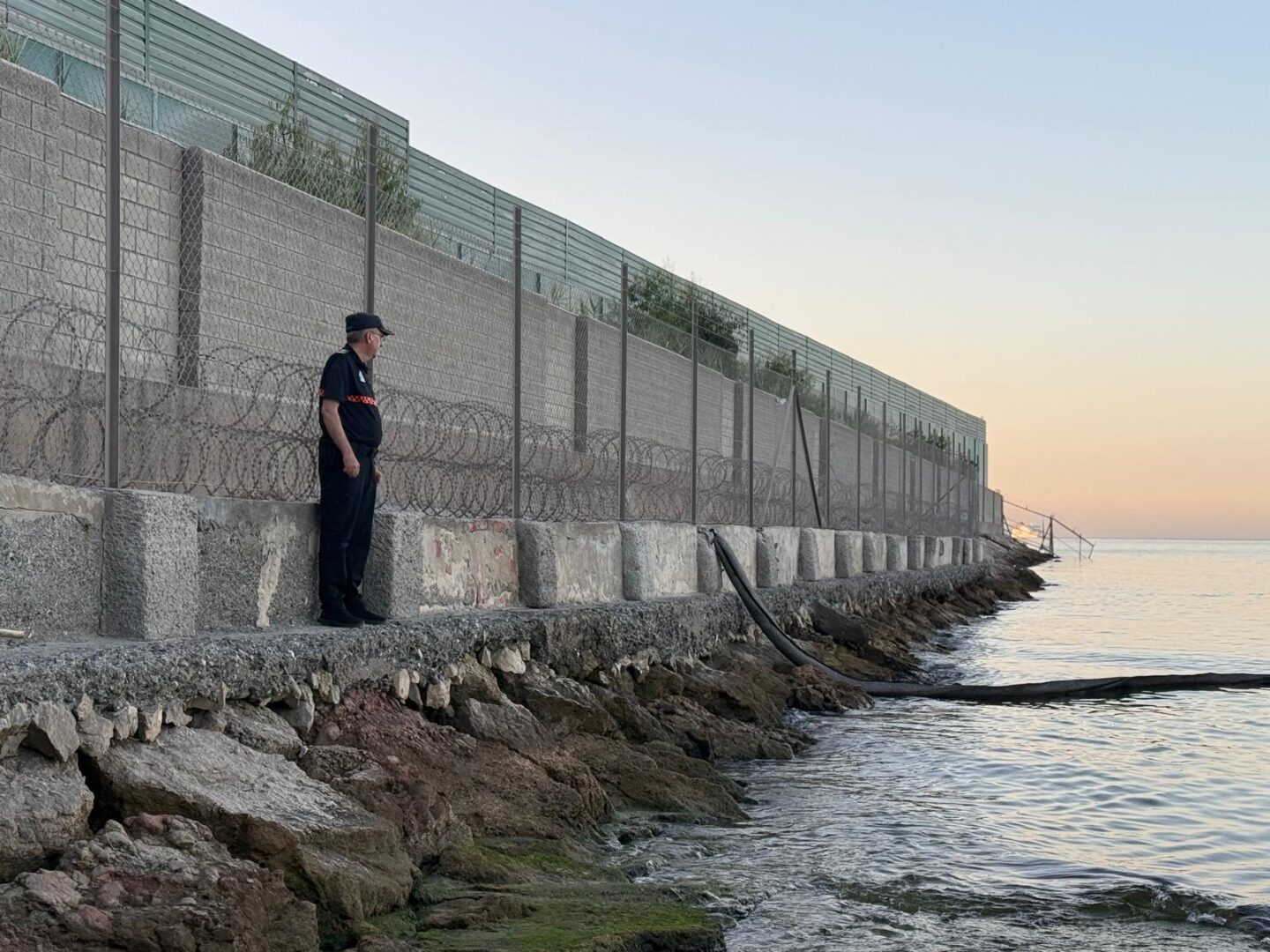 2026. Playa. Vertido (7)