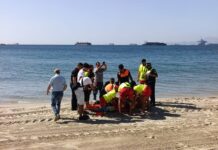 Simulacro de salvamento y emergencias en la playa de Palmones para reforzar la coordinación y la capacidad de respuesta