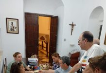 La hermandad de San Isidro elige a Rebeca Alonso como primera Hermana Mayor de su historia