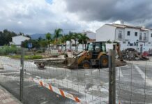 Los Barrios ejecuta una nueva rotonda en la avenida Callejón de la Barca para mejorar la seguridad vial